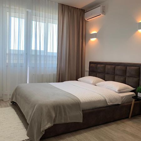 Святобор Lux Apartments Kiev Luaran gambar