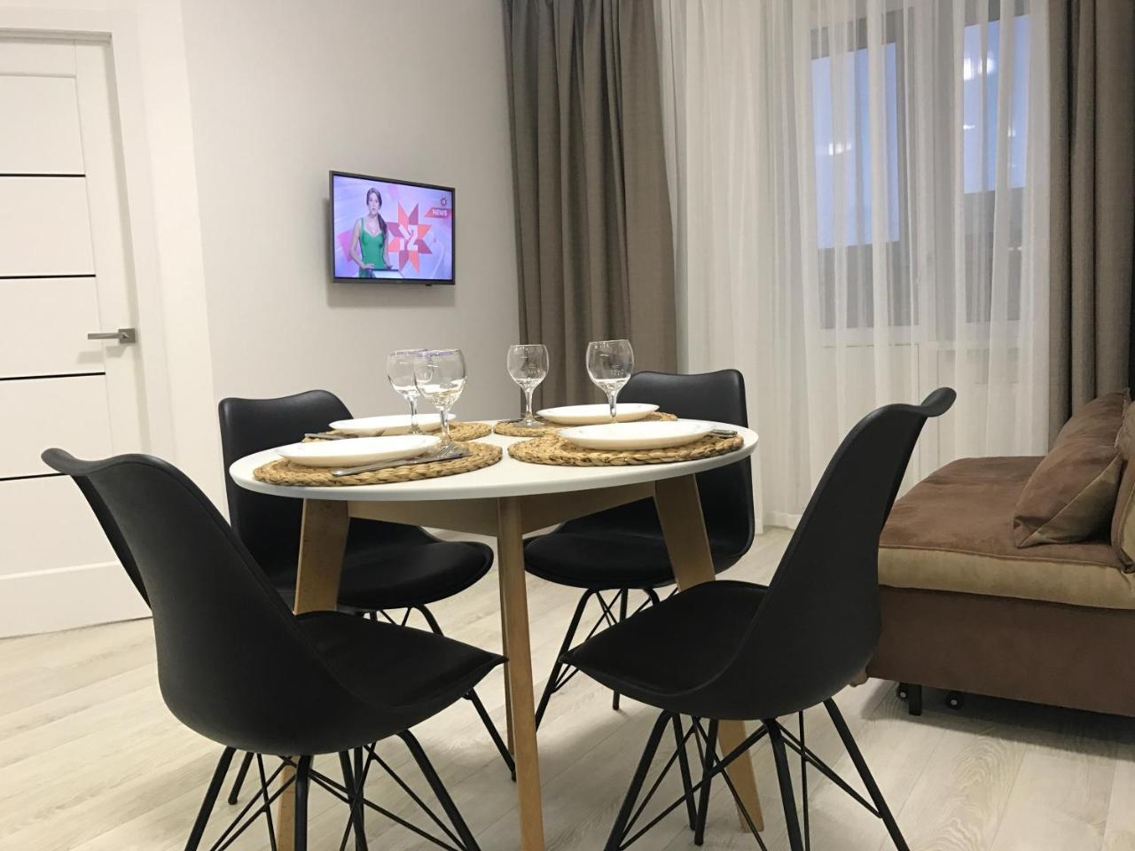 Святобор Lux Apartments Kiev Luaran gambar