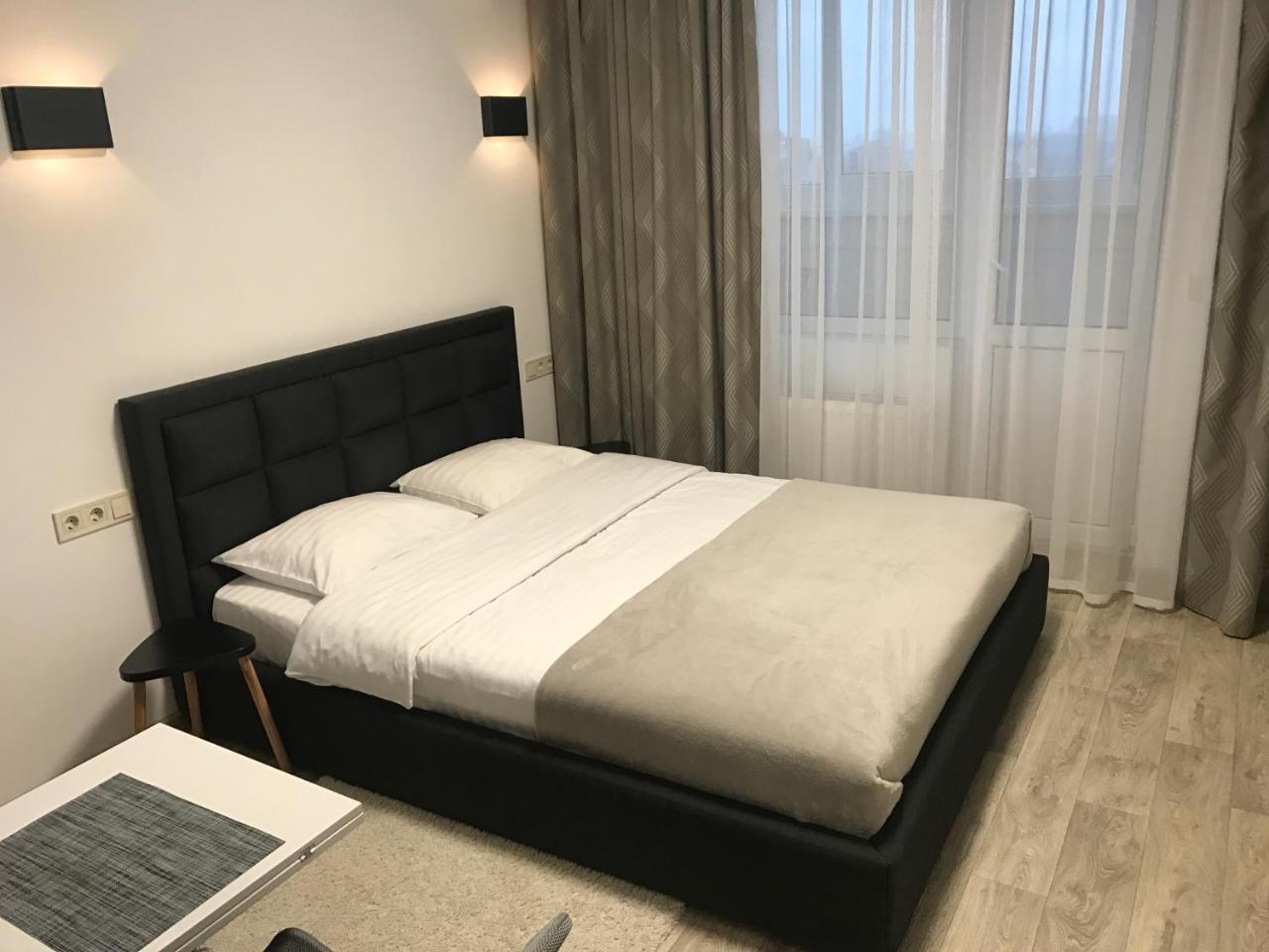 Святобор Lux Apartments Kiev Luaran gambar